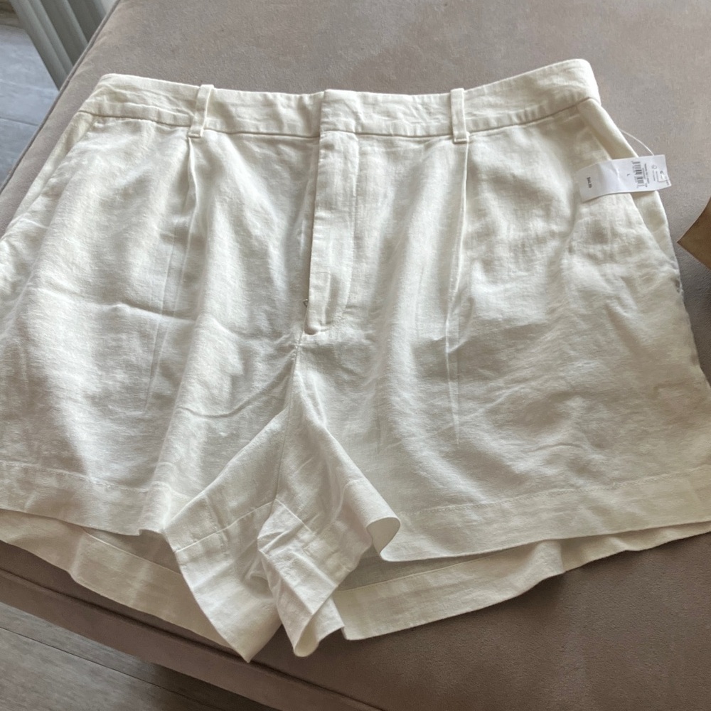 GAP High-Waist Cream Linen-Blend Tailored Shorts